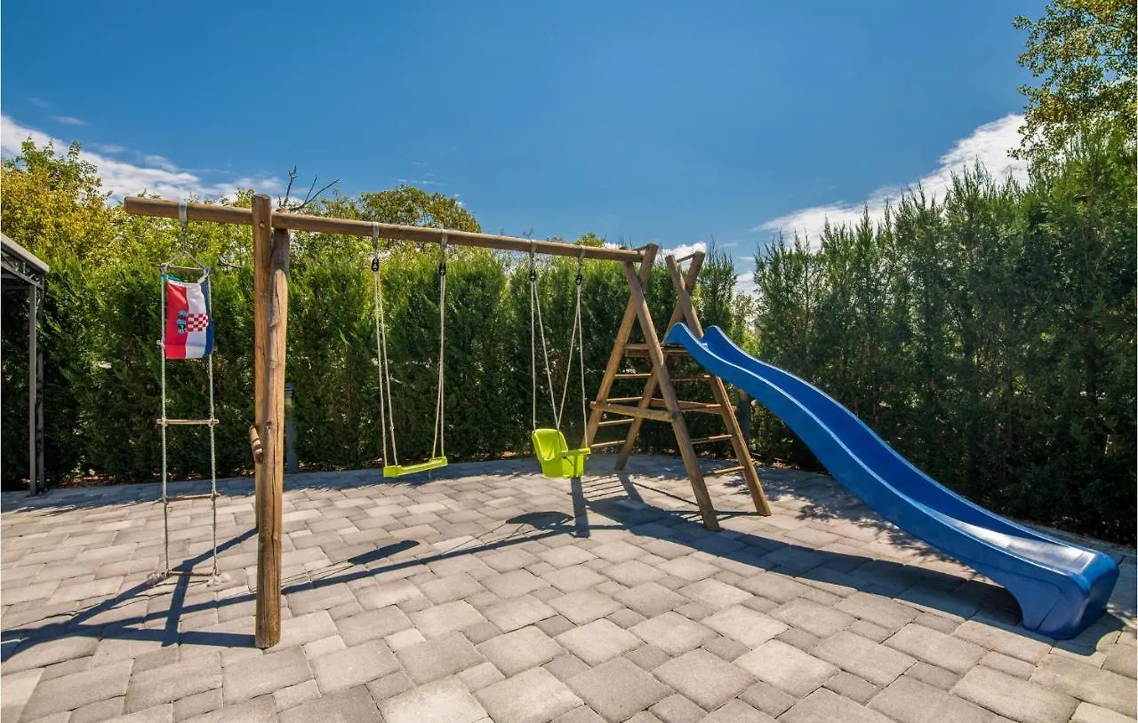 Stunning Apartment In Krk With Wifi Poljice Croaţia